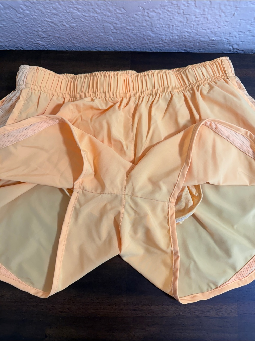 Nike Women's dry fit running Yellow Athletic Shorts - Picture 6 of 6